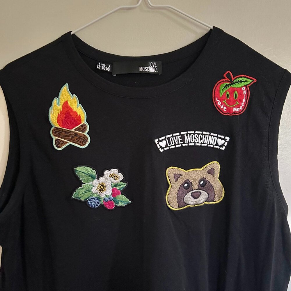 Love Moschino Patch Embroidered Muscle Tee